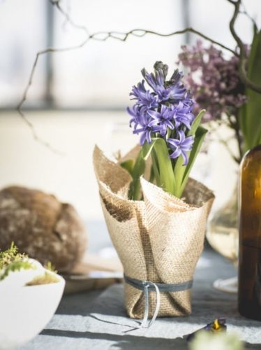 make-an-easter-gift-for-guests
